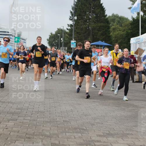 13.09.2026 - Kiel Lauf Andreas Tolksdorf http://msf.ph/oto/10352606 13.09.2026 09:56:37 Kiellinie 6537, 13, 4, 4824, 11195, 11232 meine-sportfotos.de