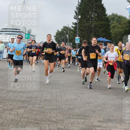13.09.2026 - Kiel Lauf Andreas Tolksdorf http://msf.ph/oto/10352613 13.09.2026 09:56:38 Kiellinie 24, 6537, 13, 125, 11195, 19, 11232 meine-sportfotos.de