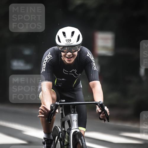 13.09.2026 - Stadtparktriathlon H.Heesch http://msf.ph/oto/10352620 13.09.2026 09:28:29 Radfahren 108, 143, 160, 162, 208 meine-sportfotos.de