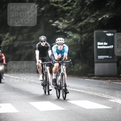 13.09.2026 - Stadtparktriathlon H.Heesch http://msf.ph/oto/10352627 13.09.2026 11:07:12 Radfahren 599, 646, 677, 707 meine-sportfotos.de