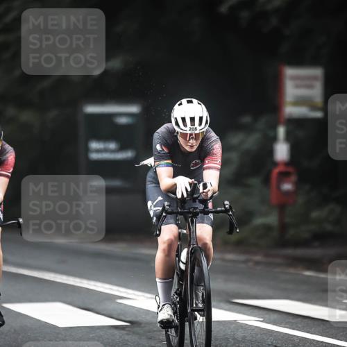 13.09.2026 - Stadtparktriathlon H.Heesch http://msf.ph/oto/10352661 13.09.2026 09:28:34 Radfahren 106, 108, 143, 158, 160, 184, 208 meine-sportfotos.de