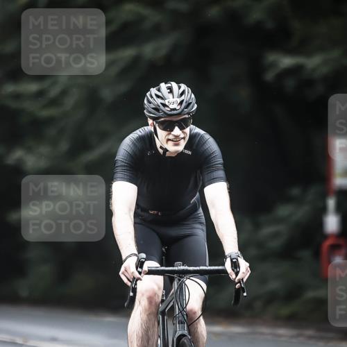 13.09.2026 - Stadtparktriathlon H.Heesch http://msf.ph/oto/10352667 13.09.2026 11:07:15 Radfahren 469, 586, 599, 639, 646, 677 meine-sportfotos.de