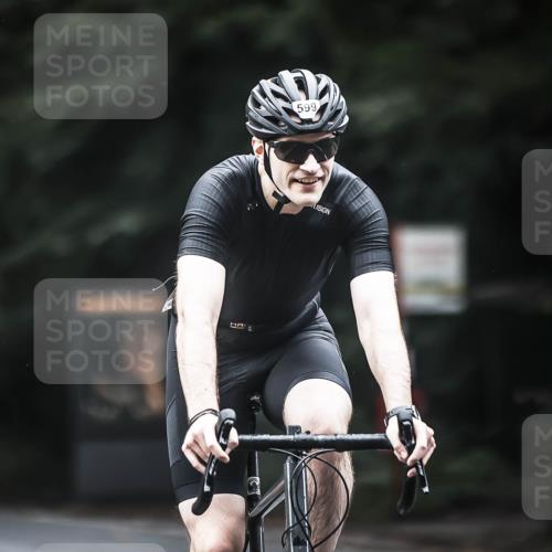 13.09.2026 - Stadtparktriathlon H.Heesch http://msf.ph/oto/10352678 13.09.2026 11:07:15 Radfahren 469, 586, 599, 639, 646, 677 meine-sportfotos.de