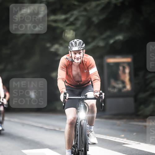 13.09.2026 - Stadtparktriathlon H.Heesch http://msf.ph/oto/10352692 13.09.2026 11:07:17 Radfahren 469, 586, 599, 639, 646, 677, 699 meine-sportfotos.de