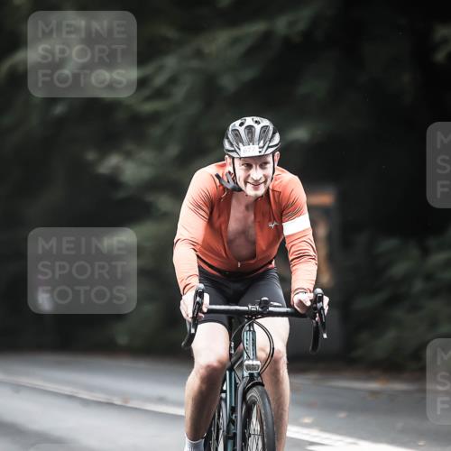 13.09.2026 - Stadtparktriathlon H.Heesch http://msf.ph/oto/10352703 13.09.2026 11:07:17 Radfahren 469, 586, 599, 639, 646, 677, 699 meine-sportfotos.de