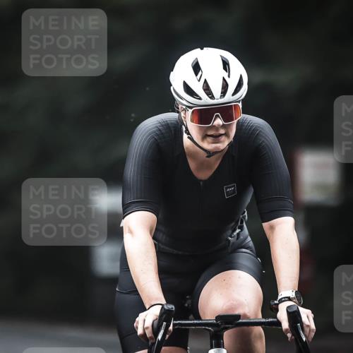 13.09.2026 - Stadtparktriathlon H.Heesch http://msf.ph/oto/10352728 13.09.2026 09:28:37 Radfahren 106, 158, 160, 184, 208 meine-sportfotos.de