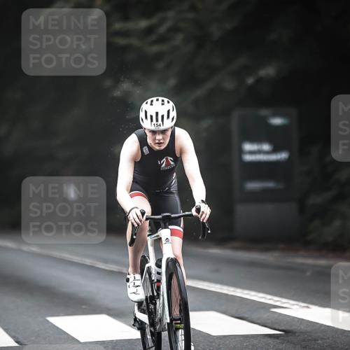 13.09.2026 - Stadtparktriathlon H.Heesch http://msf.ph/oto/10352792 13.09.2026 09:28:45 Radfahren 81, 106, 154, 167, 198 meine-sportfotos.de