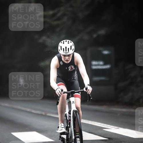 13.09.2026 - Stadtparktriathlon H.Heesch http://msf.ph/oto/10352797 13.09.2026 09:28:45 Radfahren 81, 106, 154, 167, 198 meine-sportfotos.de