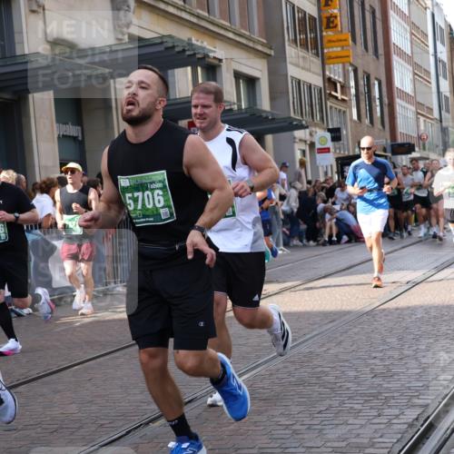 13.09.2026 - 21. swb-Marathon Bremen Strokosch-Dieckow http://msf.ph/oto/10352802 13.09.2026 13:32:42 Ziel 891, 1532, 2393, 2440, 2638, 2818, 2959, 3167, 3404, 3710, 3773, 3902, 4194, 4233, 4408, 4659, 5009, 5090, 5191, 5324, 5395, 5410, 5706, 5749, 5981, 6018, 6786, 6941, 7756, 7788, 7830, 8061, 8506, 9269, 9292, 9406, 9745, 9829, 10048, 13019, 13028, 13039, 13092, 13093, 13101, 13146, 13164, 13232, 13234, 13247, 1437, 1687, 2292, 2293, 2611, 2910, 2992, 3354, 3402, 3429, 3441, 3878, 3895, 4263, 4323, 4380, 4471, 4835, 4862, 5281, 5398, 5581, 6518, 6593, 6760 meine-sportfotos.de