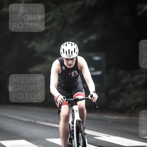 13.09.2026 - Stadtparktriathlon H.Heesch http://msf.ph/oto/10352804 13.09.2026 09:28:45 Radfahren 81, 106, 154, 167, 198 meine-sportfotos.de