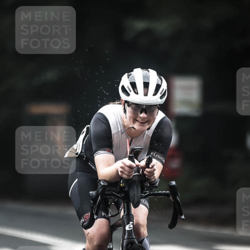 13.09.2026 - Stadtparktriathlon H.Heesch http://msf.ph/oto/10352868 13.09.2026 09:28:54 Radfahren 114, 197, 198 meine-sportfotos.de