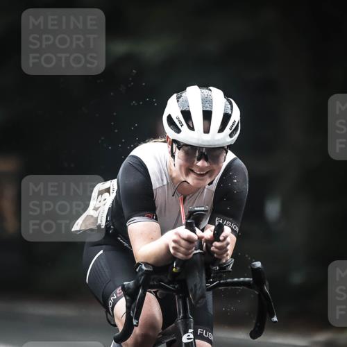 13.09.2026 - Stadtparktriathlon H.Heesch http://msf.ph/oto/10352872 13.09.2026 09:28:54 Radfahren 114, 197, 198 meine-sportfotos.de