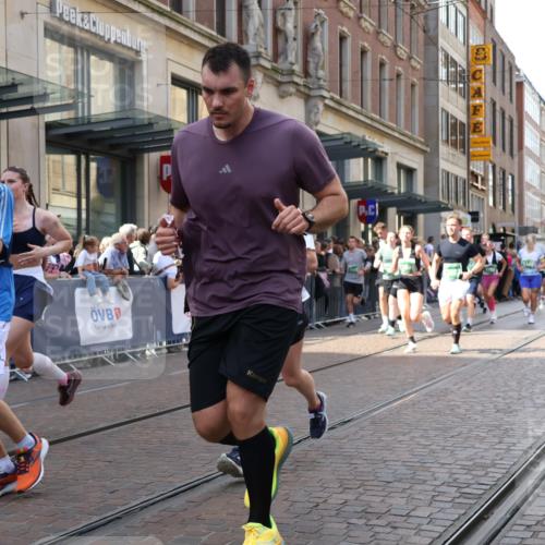 13.09.2026 - 21. swb-Marathon Bremen Strokosch-Dieckow http://msf.ph/oto/10352933 13.09.2026 13:32:46 Ziel 891, 1532, 2393, 2440, 2638, 2818, 2959, 3167, 3404, 3710, 3773, 3902, 4194, 4233, 4260, 4408, 4659, 5090, 5191, 5324, 5395, 5410, 5706, 5749, 5790, 5981, 6018, 6941, 7467, 7756, 7788, 7830, 8061, 9269, 9292, 9406, 9745, 9829, 10048, 13019, 13028, 13039, 13092, 13093, 13101, 13146, 13164, 13234, 13247, 1437, 1687, 2292, 2293, 2611, 2992, 3354, 3429, 3878, 3895, 4263, 4323, 4380, 4862, 5009, 5281, 5398, 5581, 6518, 6593, 6760 meine-sportfotos.de