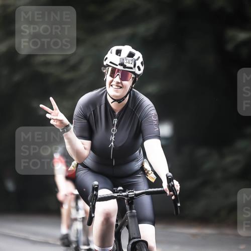 13.09.2026 - Stadtparktriathlon H.Heesch http://msf.ph/oto/10352966 13.09.2026 11:07:35 Radfahren 382, 533, 543, 568, 583 meine-sportfotos.de