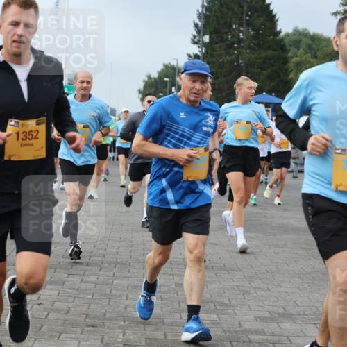13.09.2026 - Kiel Lauf Andreas Tolksdorf http://msf.ph/oto/10352977 13.09.2026 09:56:48 Kiellinie 1352, 4033, 1, 39, 3657, 1, 38 meine-sportfotos.de
