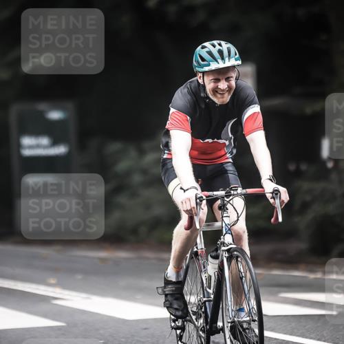 13.09.2026 - Stadtparktriathlon H.Heesch http://msf.ph/oto/10352980 13.09.2026 11:07:36 Radfahren 382, 543, 553, 568, 583 meine-sportfotos.de