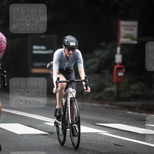 13.09.2026 - Stadtparktriathlon H.Heesch http://msf.ph/oto/10352999 13.09.2026 09:29:15 Radfahren 76, 101, 123, 177, 178, 186, 192 meine-sportfotos.de