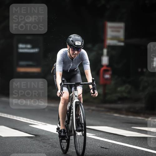 13.09.2026 - Stadtparktriathlon H.Heesch http://msf.ph/oto/10353005 13.09.2026 09:29:15 Radfahren 76, 101, 123, 177, 178, 186, 192 meine-sportfotos.de