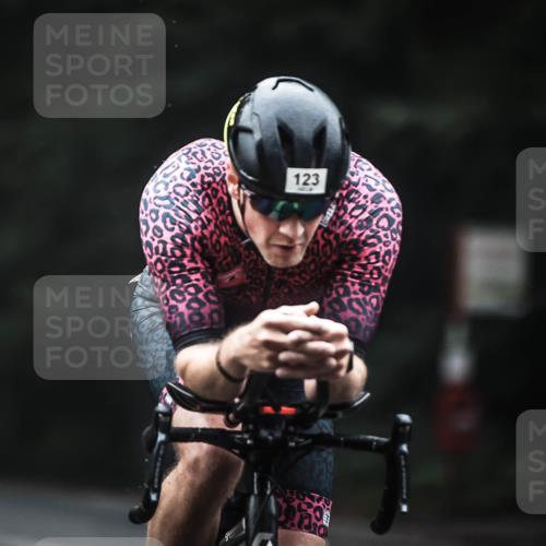 13.09.2026 - Stadtparktriathlon H.Heesch http://msf.ph/oto/10353017 13.09.2026 09:29:16 Radfahren 76, 101, 123, 163, 177, 186, 192 meine-sportfotos.de