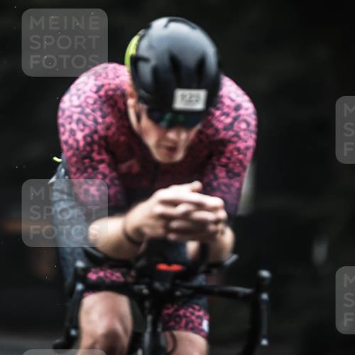 13.09.2026 - Stadtparktriathlon H.Heesch http://msf.ph/oto/10353020 13.09.2026 09:29:16 Radfahren 76, 101, 123, 163, 177, 186, 192 meine-sportfotos.de