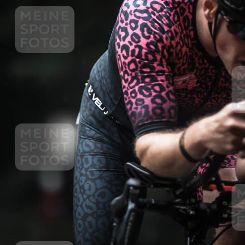 13.09.2026 - Stadtparktriathlon H.Heesch http://msf.ph/oto/10353026 13.09.2026 09:29:16 Radfahren 76, 101, 123, 163, 177, 186, 192 meine-sportfotos.de