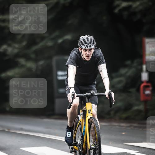 13.09.2026 - Stadtparktriathlon H.Heesch http://msf.ph/oto/10353029 13.09.2026 11:07:39 Radfahren 382, 543, 553, 568, 583 meine-sportfotos.de