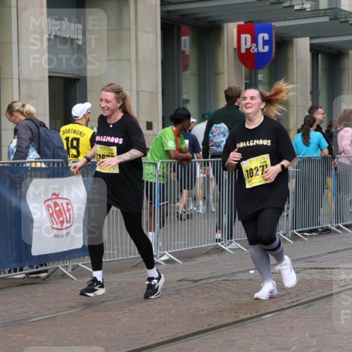 13.09.2026 - 21. swb-Marathon Bremen Strokosch-Dieckow http://msf.ph/oto/10353066 13.09.2026 11:14:45 Ziel 10271, 10325, 10557, 10605, 10752, 10776, 11085, 11288, 11645, 11673, 11694, 11810, 11876, 11974, 11990, 12110, 12191, 12193, 12333, 10303, 10519, 10557, 10705, 10722, 10805, 11041, 11097, 11098, 11140, 11173, 11186, 11288, 11363, 11408, 11876, 12112, 12193, 12431 meine-sportfotos.de