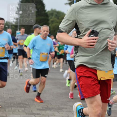 13.09.2026 - Kiel Lauf Andreas Tolksdorf http://msf.ph/oto/10353131 13.09.2026 09:56:55 Kiellinie 12827 meine-sportfotos.de