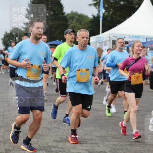 13.09.2026 - Kiel Lauf Andreas Tolksdorf http://msf.ph/oto/10353141 13.09.2026 09:56:55 Kiellinie 8535, 1939, 4044, 1206 meine-sportfotos.de