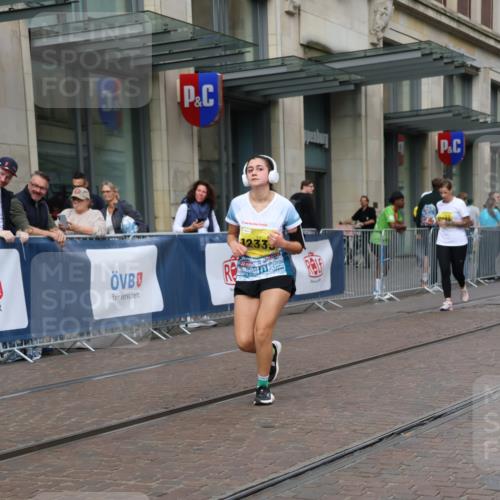 13.09.2026 - 21. swb-Marathon Bremen Strokosch-Dieckow http://msf.ph/oto/10353182 13.09.2026 11:14:49 Ziel 10271, 10325, 10605, 10752, 11085, 11424, 11645, 11673, 11694, 11810, 11974, 11990, 12110, 12333, 10519, 10557, 10705, 10722, 10776, 10805, 11085, 11097, 11098, 11186, 11288, 11408, 11645, 11876, 12112, 12191, 12193 meine-sportfotos.de