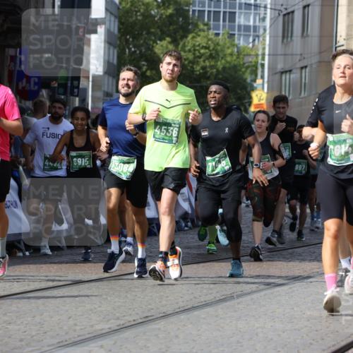 13.09.2026 - 21. swb-Marathon Bremen Strokosch-Dieckow http://msf.ph/oto/10353201 13.09.2026 13:33:15 Ziel 891, 1532, 2638, 3167, 3404, 3773, 3902, 4194, 4233, 4659, 5009, 5090, 5410, 5581, 5657, 5706, 5749, 5981, 6018, 6786, 6941, 7756, 8367, 8506, 9292, 9406, 9745, 9829, 10048, 13019, 13039, 13092, 13093, 13146, 13164, 13232, 13234, 13247, 831, 1124, 2283, 2980, 4052, 4219, 4243, 4492, 4536, 4543, 4565, 5040, 5560, 5660, 5726, 5861, 5862, 5914, 6256, 6421, 6597, 6614, 6777, 6882, 6915, 6997, 7145, 7421, 7789, 8093, 8177, 8501, 8599, 8602, 9206, 9616, 9856 meine-sportfotos.de