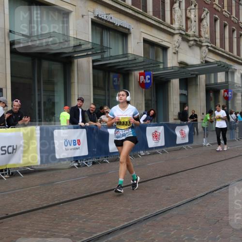 13.09.2026 - 21. swb-Marathon Bremen Strokosch-Dieckow http://msf.ph/oto/10353222 13.09.2026 11:14:50 Ziel 10271, 10325, 10605, 10752, 11424, 11673, 11694, 11810, 11974, 11990, 12110, 12333, 10519, 10557, 10705, 10752, 10776, 10805, 11085, 11097, 11098, 11186, 11288, 11408, 11645, 11876, 11974, 12112, 12191, 12193 meine-sportfotos.de