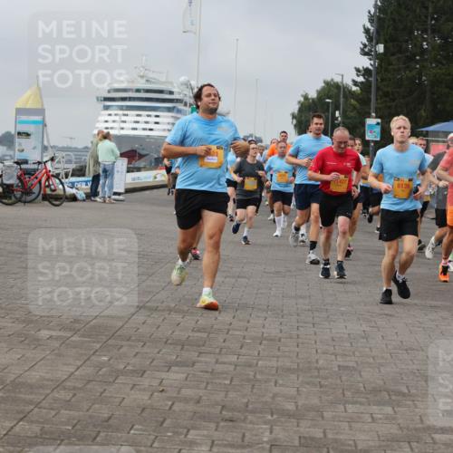 13.09.2026 - Kiel Lauf Andreas Tolksdorf http://msf.ph/oto/10353226 13.09.2026 09:57:01 Kiellinie 2410, 1427, 8139 meine-sportfotos.de