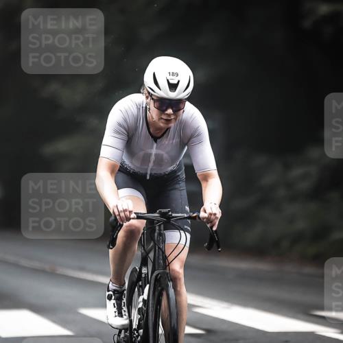 13.09.2026 - Stadtparktriathlon H.Heesch http://msf.ph/oto/10353233 13.09.2026 09:29:41 Radfahren 104, 117, 118, 161, 188, 189, 201 meine-sportfotos.de