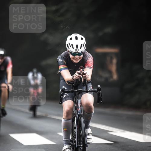 13.09.2026 - Stadtparktriathlon H.Heesch http://msf.ph/oto/10353269 13.09.2026 09:29:45 Radfahren 104, 117, 118, 128, 142, 161, 188, 189, 201, 203 meine-sportfotos.de