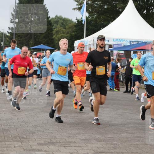 13.09.2026 - Kiel Lauf Andreas Tolksdorf http://msf.ph/oto/10353278 13.09.2026 09:57:02 Kiellinie 38, 2421, 11427, 39, 8139, 1818, 2647 meine-sportfotos.de