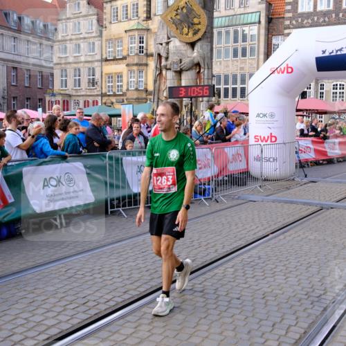 13.09.2026 - 21. swb-Marathon Bremen Tim E. http://msf.ph/oto/10353285 13.09.2026 12:41:45 Ziel 1139 meine-sportfotos.de