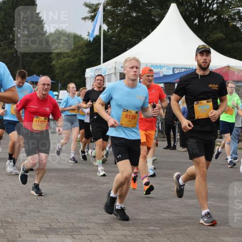 13.09.2026 - Kiel Lauf Andreas Tolksdorf http://msf.ph/oto/10353308 13.09.2026 09:57:03 Kiellinie 1, 39, 2421, 11427, 38, 8139, 39, 278, 9396 meine-sportfotos.de