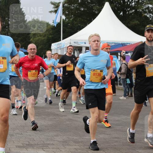 13.09.2026 - Kiel Lauf Andreas Tolksdorf http://msf.ph/oto/10353327 13.09.2026 09:57:03 Kiellinie 39, 2421, 38, 11427, 4894, 38, 8139 meine-sportfotos.de