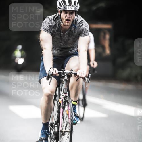 13.09.2026 - Stadtparktriathlon H.Heesch http://msf.ph/oto/10353355 13.09.2026 11:08:13 Radfahren 472, 479, 566, 573, 592, 629 meine-sportfotos.de
