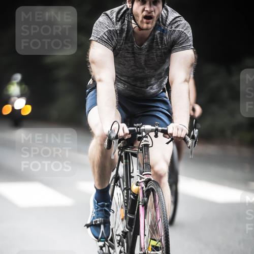 13.09.2026 - Stadtparktriathlon H.Heesch http://msf.ph/oto/10353368 13.09.2026 11:08:13 Radfahren 472, 479, 566, 573, 592, 629 meine-sportfotos.de