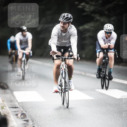 13.09.2026 - Stadtparktriathlon H.Heesch http://msf.ph/oto/10353372 13.09.2026 11:08:17 Radfahren 472, 479, 484, 566, 573, 592, 629 meine-sportfotos.de