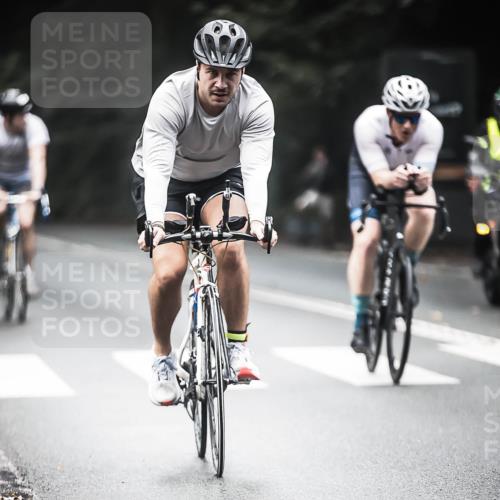 13.09.2026 - Stadtparktriathlon H.Heesch http://msf.ph/oto/10353390 13.09.2026 11:08:17 Radfahren 472, 479, 484, 566, 573, 592, 629 meine-sportfotos.de