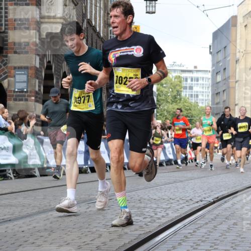 13.09.2026 - 21. swb-Marathon Bremen Strokosch-Dieckow http://msf.ph/oto/10353406 13.09.2026 10:55:39 Ziel 10256, 10725, 11014, 11466, 11631, 11910, 11977, 12201, 12218, 12258, 12549, 10243, 10374, 10423, 10550, 10703, 10809, 10952, 11510, 12108, 12125, 12143, 12188 meine-sportfotos.de