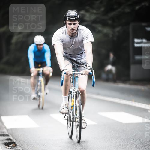 13.09.2026 - Stadtparktriathlon H.Heesch http://msf.ph/oto/10353414 13.09.2026 11:08:19 Radfahren 472, 479, 484, 566, 573, 629 meine-sportfotos.de