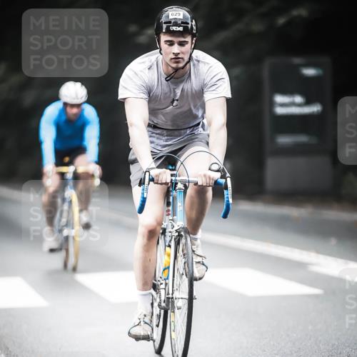 13.09.2026 - Stadtparktriathlon H.Heesch http://msf.ph/oto/10353422 13.09.2026 11:08:19 Radfahren 472, 479, 484, 566, 573, 629 meine-sportfotos.de