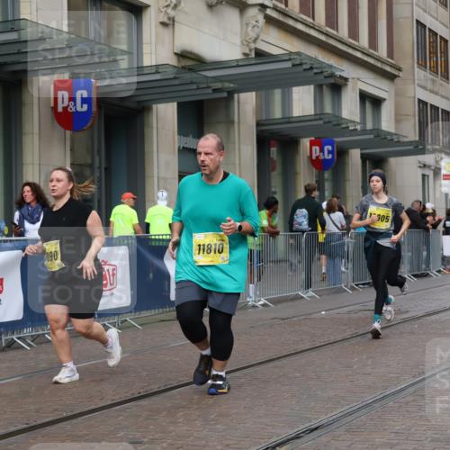 13.09.2026 - 21. swb-Marathon Bremen Strokosch-Dieckow http://msf.ph/oto/10353431 13.09.2026 11:14:55 Ziel 10325, 10606, 11424, 11694, 11810, 11990, 12110, 12333, 10271, 10519, 10557, 10605, 10705, 10752, 10776, 10805, 11085, 11097, 11098, 11186, 11288, 11408, 11645, 11673, 11876, 11974, 12191, 12193 meine-sportfotos.de