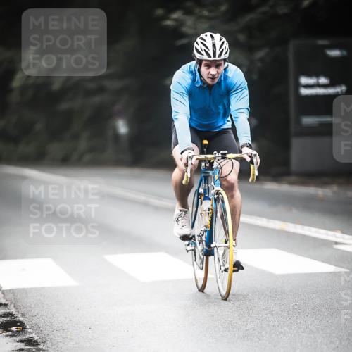 13.09.2026 - Stadtparktriathlon H.Heesch http://msf.ph/oto/10353433 13.09.2026 11:08:20 Radfahren 472, 479, 484, 626, 629 meine-sportfotos.de