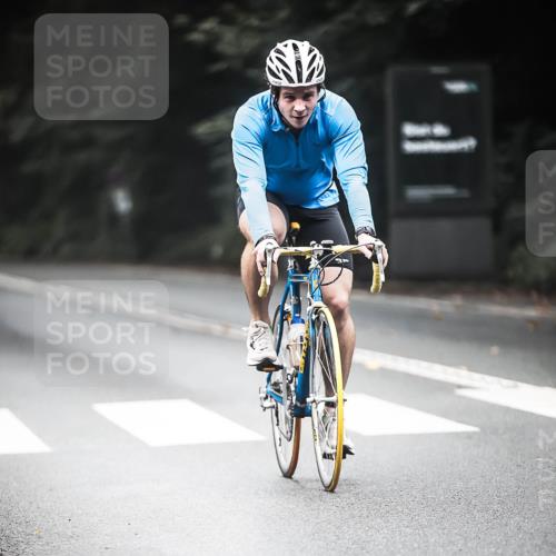 13.09.2026 - Stadtparktriathlon H.Heesch http://msf.ph/oto/10353437 13.09.2026 11:08:20 Radfahren 472, 479, 484, 626, 629 meine-sportfotos.de