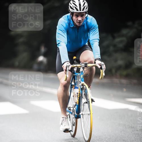 13.09.2026 - Stadtparktriathlon H.Heesch http://msf.ph/oto/10353452 13.09.2026 11:08:20 Radfahren 472, 479, 484, 626, 629 meine-sportfotos.de